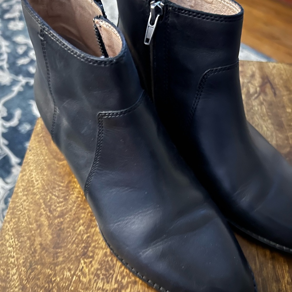 Women’s Madewell black leather boots